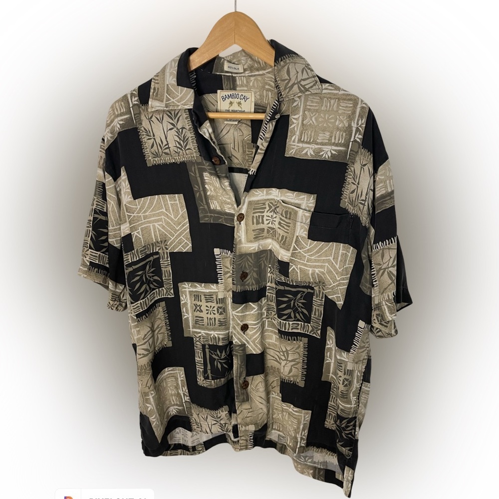 VINTAGE 100% Silk Bamboo Cay Hawaiian Print Button Down Short Sleeve Shirt S